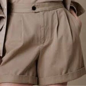 NWT Banana Republic Tab-Waisted High Rise Shorts